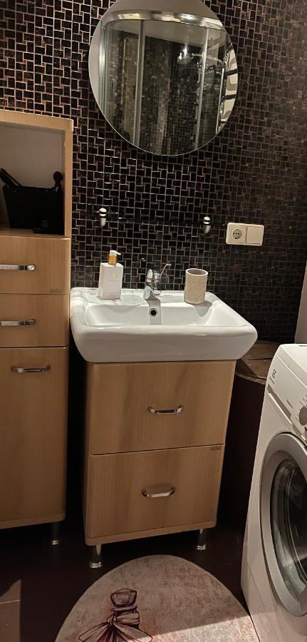 Provence Style Apartment In Old Town Klaipėda Extérieur photo